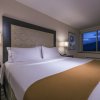 Отель Holiday Inn Express & Suites Colorado Springs Central, фото 5