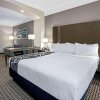 Отель La Quinta Inn & Suites Conroe в Конроу