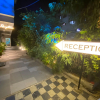 Отель Mumbai House LIG Behind CHL Hospital, фото 1