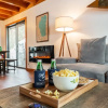 Отель Indigo Owl by Avantstay Cabin w/ Firepit Minutes to Lake & Slopes, фото 12