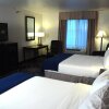 Отель Holiday Inn Express & Suites Greenfield, an IHG Hotel, фото 2