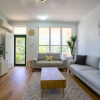 Отель NIGHTCLIFF RETREAT -  Stylish 2BR Apt, фото 6