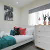Отель Tudors eSuites Birmingham Townhouse Private Garden Free Parking, фото 7