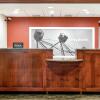 Отель Hampton Inn & Suites Bethlehem, фото 2