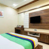 Отель Treebo Lemon Wood Suites, фото 3