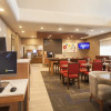 Отель Comfort Suites, фото 17