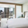 Отель The Ritz-Carlton Residences, Waikiki Beach, фото 4