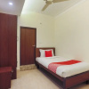 Отель Oyo 48277 Royal Kings Guest House, фото 12