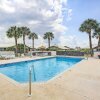 Отель Sebring Vacation Rental w/ Resort Amenities! в Себринге