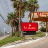 Отель Ramada by Wyndham & Suites South Padre Island, фото 1