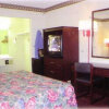 Отель Houston Inn and Suites, фото 5