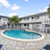 Отель Luxury 2bd2bth apt near beach and port, фото 11