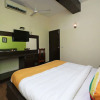 Отель OYO 12477 DLF Phase 2, фото 17
