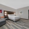 Отель Holiday Inn Express & Suites Houston - Memorial City Centre, an IHG Hotel, фото 7
