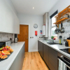 Отель Long Eaton Modern 4bed House, фото 34