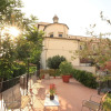 Отель Domus Giorgio Authentic 1600's apt with Stunning Garden and Rooftop, фото 1