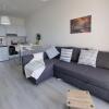 Отель Super Modern Beachfront 1 bedroom - sleeps 4, фото 6