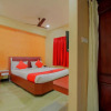 Отель OYO 11585 Hotel Shreenithi, фото 14