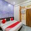 Отель OYO 73231 Hotel Shivam, фото 3