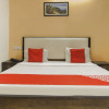 Отель OYO 46735 Hotel Royal Dreams, фото 6