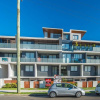 Отель Cozy One Bed APT Closes To Airport In Arncliffe, фото 1