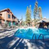 Отель Luxury 2 Bedroom Mountain Vacation Rental in Breckenridge With Access to a Hot Tub and Heated Garage в Брекенридже