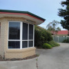 Отель Ocean Beach Holiday Units, фото 1