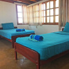 Отель MadWoods Hostel, фото 2