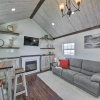 Отель Contemporary Cabin w/ Mountain Views & Deck, фото 12