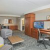 Отель Courtyard by Marriott Cincinnati North at Union Centre, фото 10