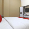 Отель Greenhouse Exclusive Kost Tegalwaras by RedDoorz, фото 6