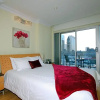 Отель Yonge Suites Furnished Apartments, фото 4