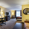 Отель Comfort Inn & Suites, фото 4