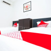 Отель OYO 450 Semampir Residence, фото 16
