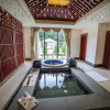 Отель Jing Cheng Earthsea SPA Holiday Center - Ruili, фото 12