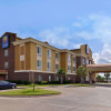 Отель Comfort Inn & Suites, фото 1