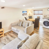 Отель Host Stay Lobster Pot Apartment, фото 9