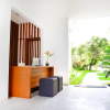 Отель Harmony Beach Suite, фото 2