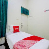 Отель Djati Guest House By OYO, фото 2