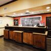 Отель Hampton Inn and Suites Pine Bluff, фото 7