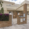 Отель CheckinCheckout - VillaMoura with Private Pool, фото 1