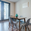 Отель StayLo Austin 2 Bedroom Suites, фото 15