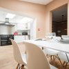 Отель The Hive House - Large Light-Flooded 6BDR Townhouse, фото 4