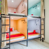 Отель RedDoorz Hostel near Terminal Condongcatur Jogja, фото 7
