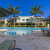 Отель Beautiful 1BR Condo w Large Balcony in Palm Beach, фото 13