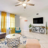 Отель Bright Cape Coral Home: Lanai w/ Heated Pool!, фото 7
