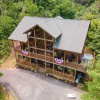Отель Hollow's Haven by Avantstay Hot Tub, Sauna, Balcony and Tree Top Views, фото 18