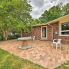 Отель Cozy Charlotte Retreat w/ Yard ~ 5 Mi to Dtwn, фото 16