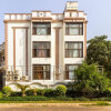 Отель Empire BnB Gurgaon в Гургаоне