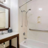 Отель La Quinta Inn & Suites by Wyndham South Padre Island Beach, фото 10